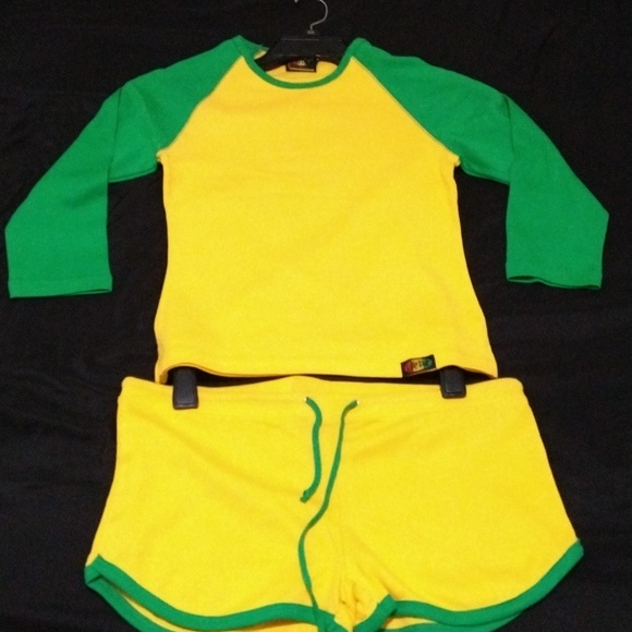 Two piece short set - Picture 8 of 8